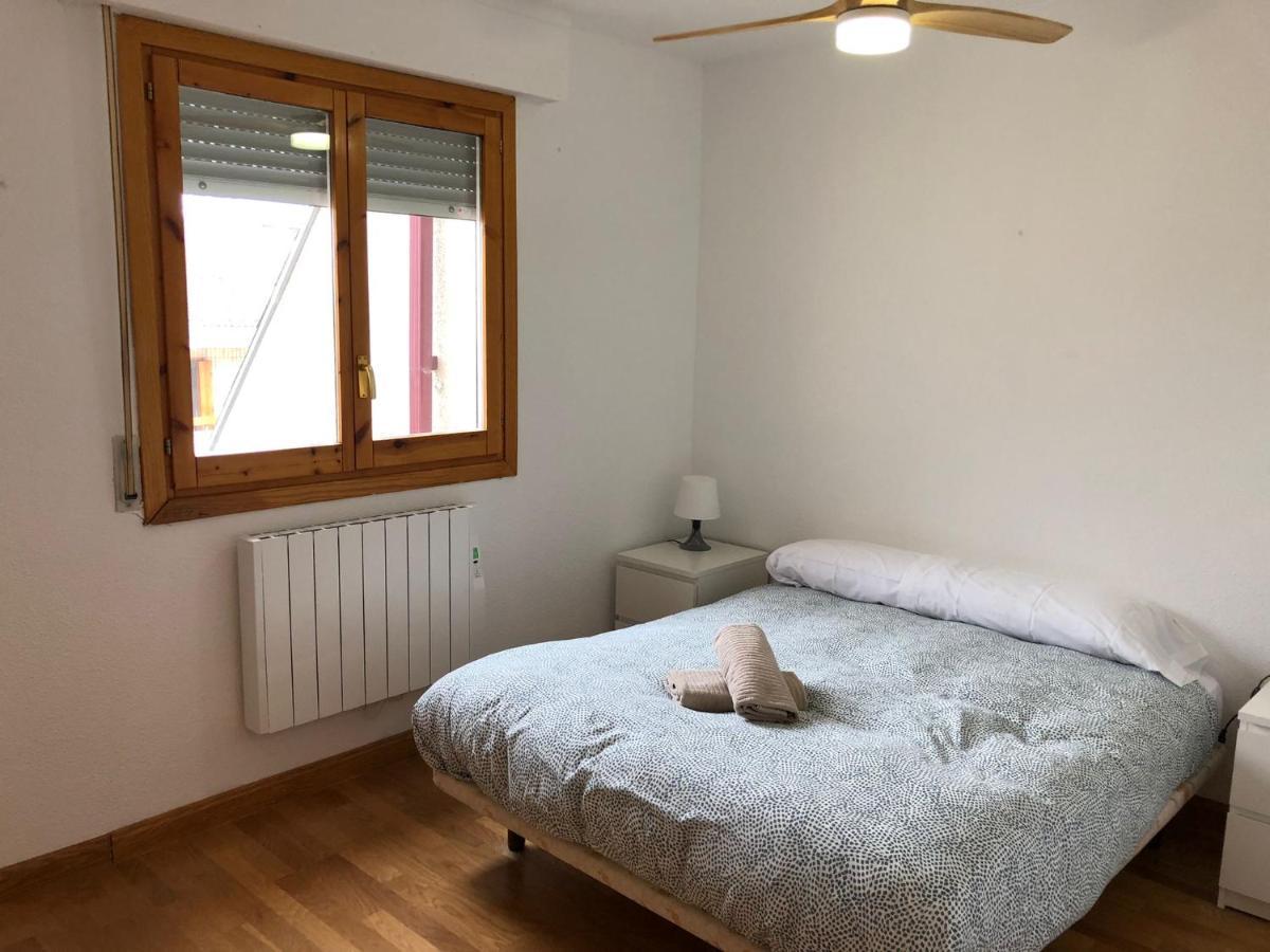 Alameda Apartment Jaca Exterior photo